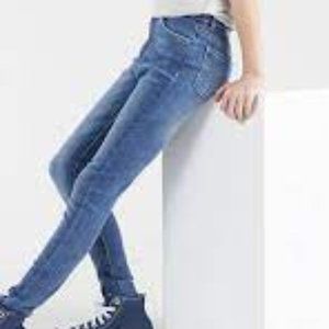 ~*~Levi's 720 girls high rise super skinny Jean